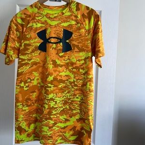 FINAL LOWEST PRICE. Boys Under Armor shirt